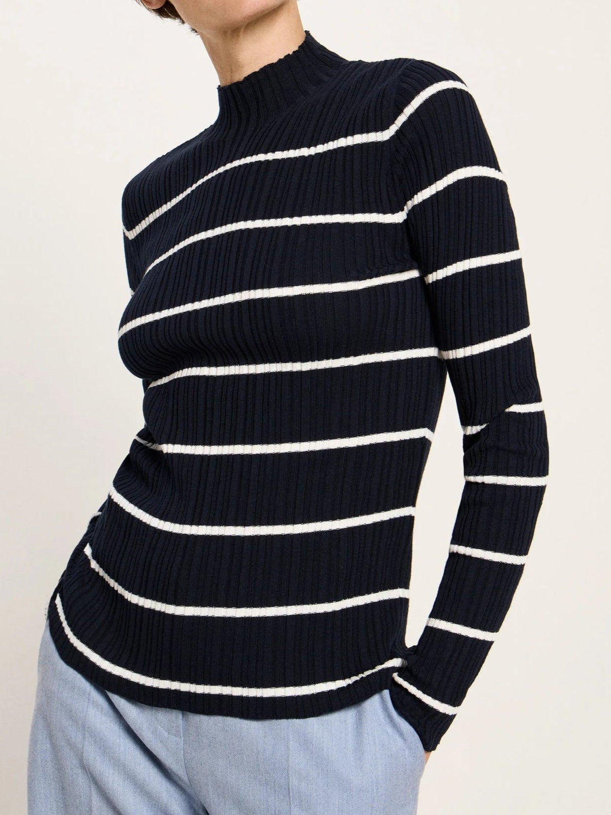 Rippenpullover