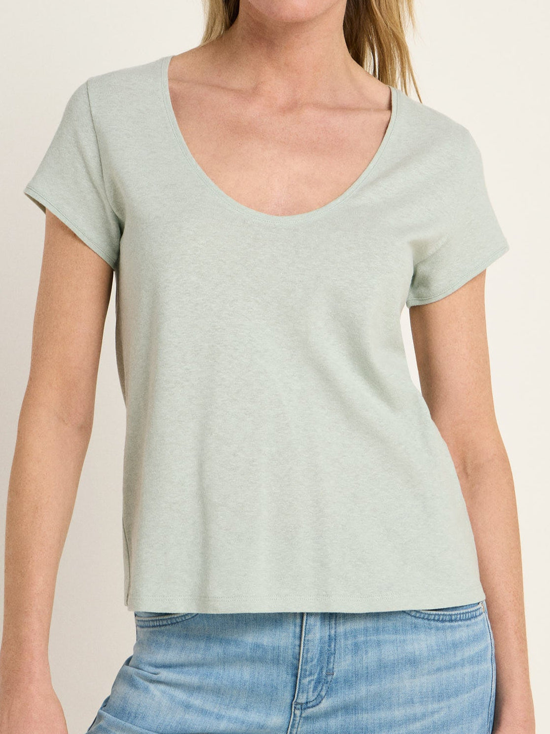 Shirt mit Ausschnitt