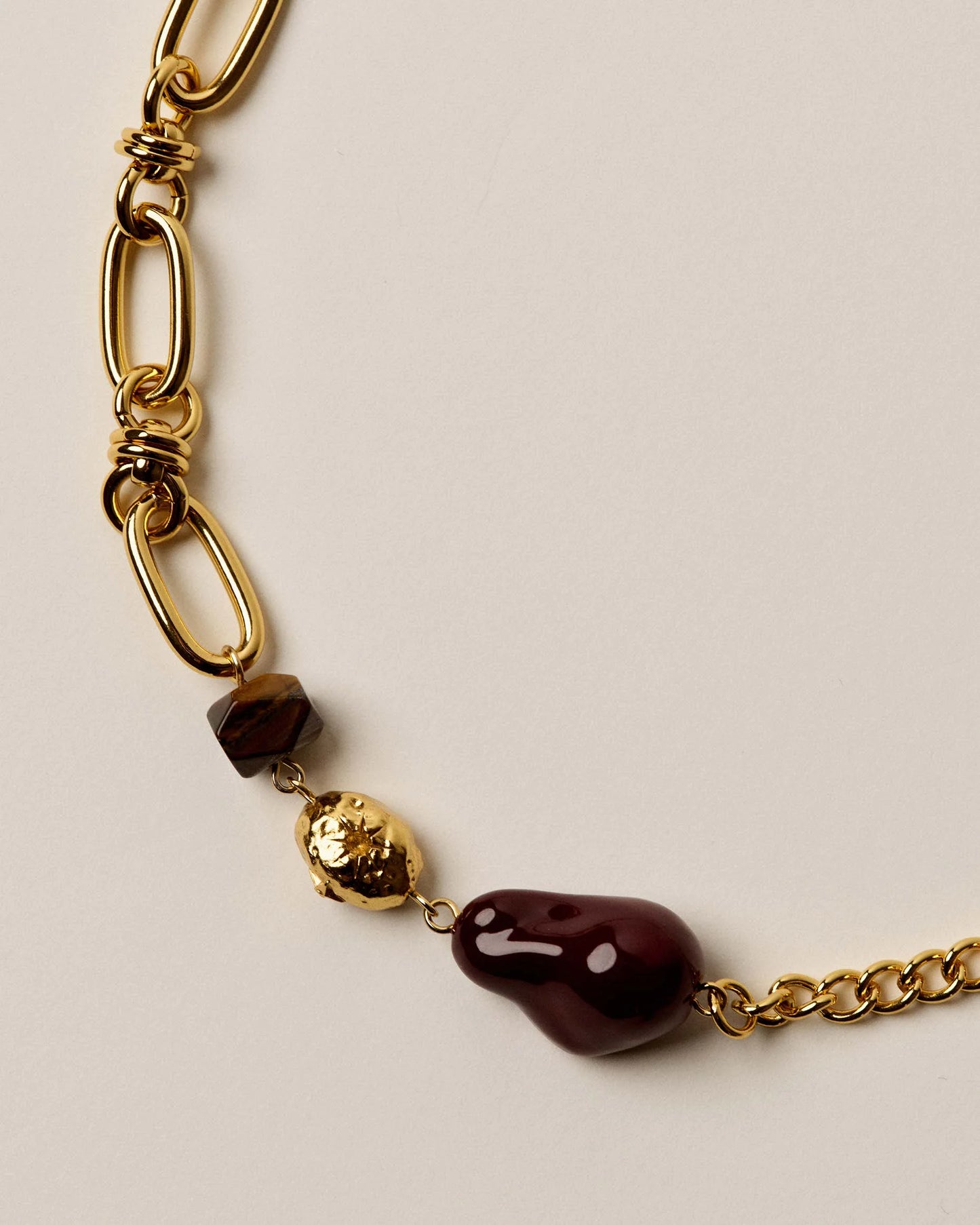Niova Necklace